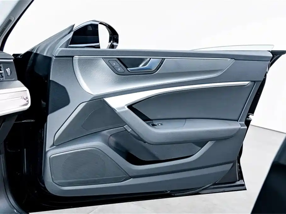 AUDI A7L 2024