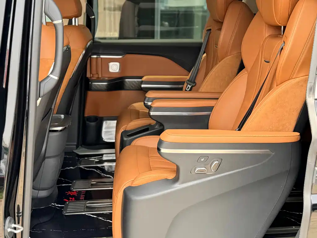HONGQI HQ9 2023