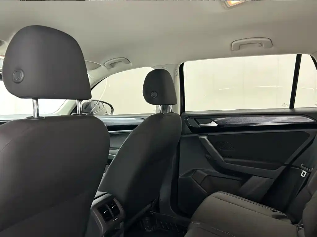 VOLKSWAGEN TAYRON 2020