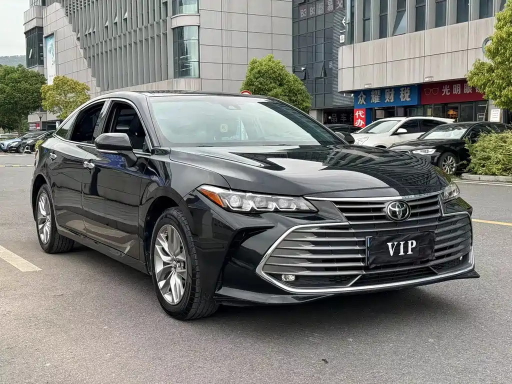 TOYOTA AVALON 2022