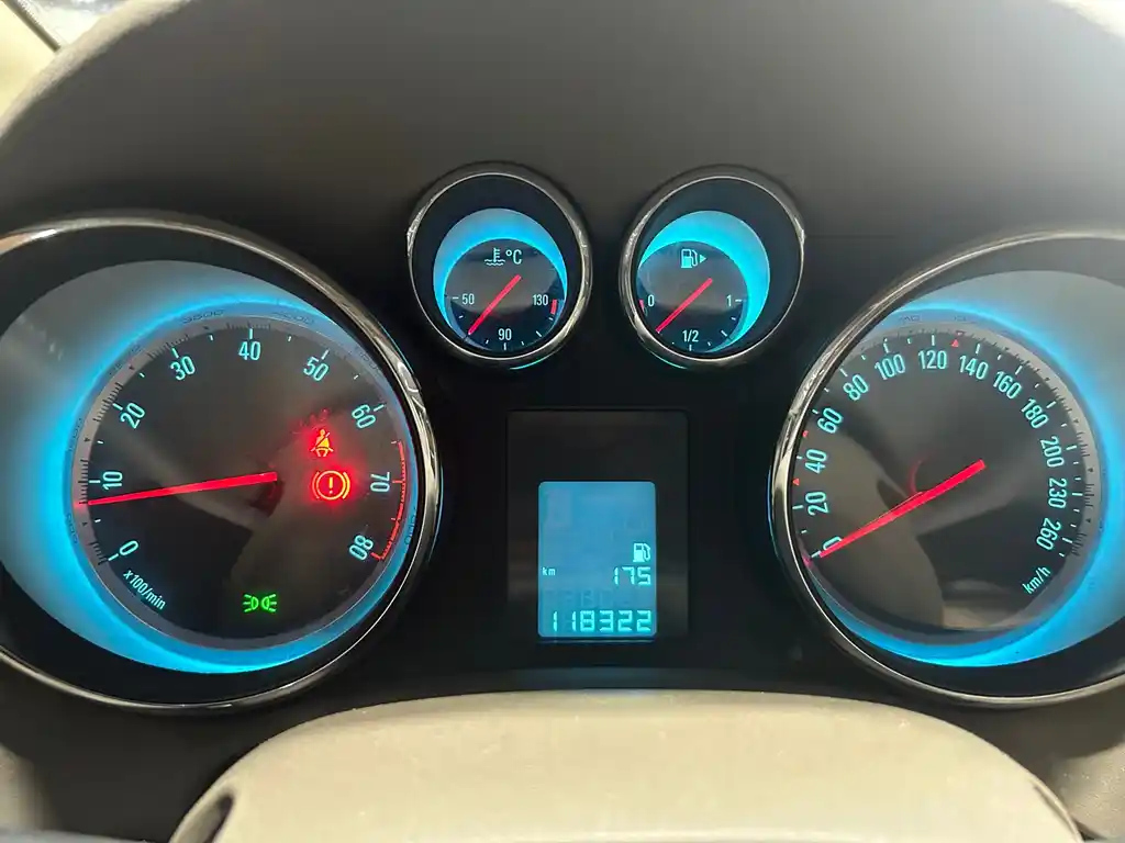 BUICK EXCELLE 2013