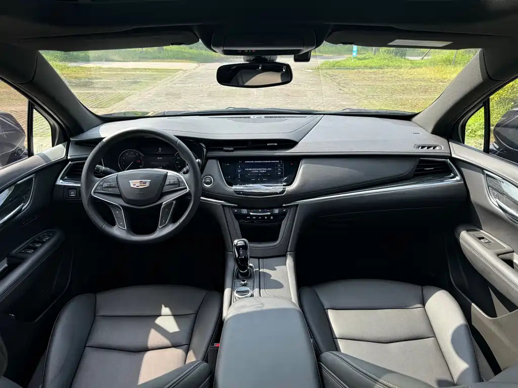 CADILLAC XT5 2022