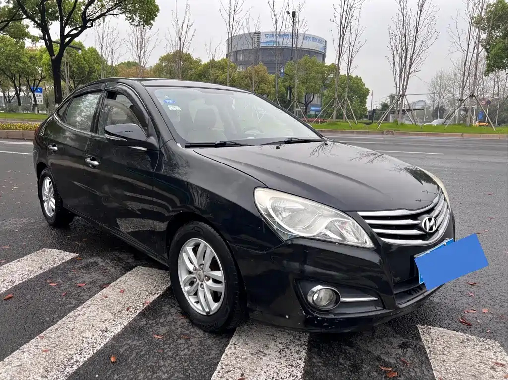 HYUNDAI CELESTA 2012