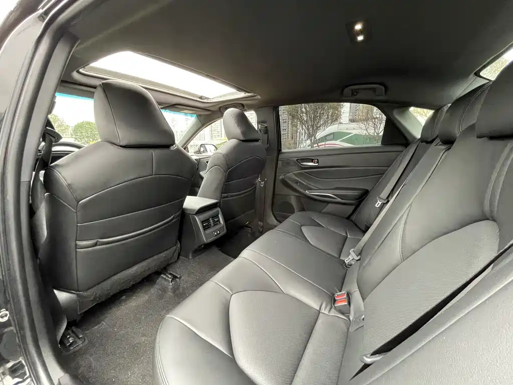 TOYOTA AVALON 2021