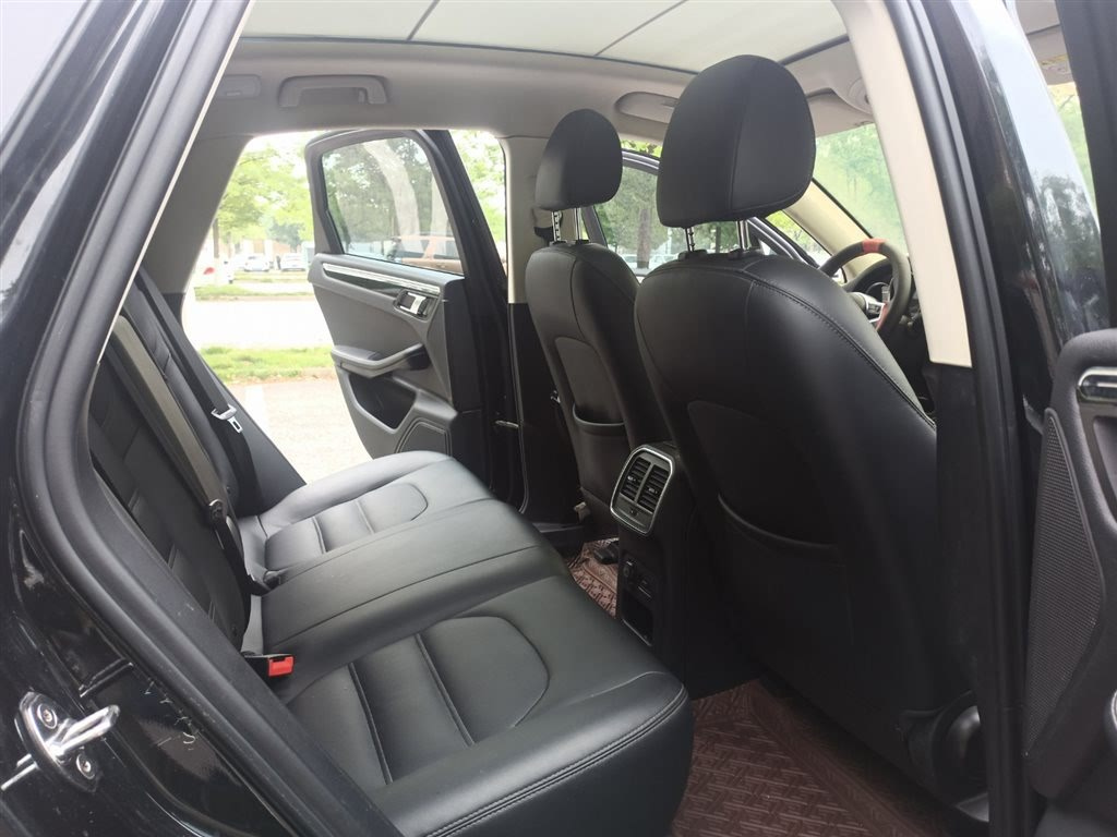 ZOTYE SR9 2017