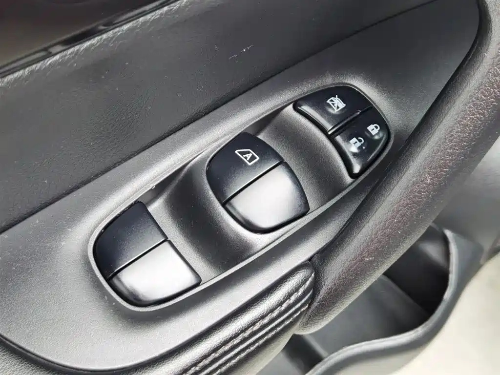 NISSAN X-TRAIL 2020