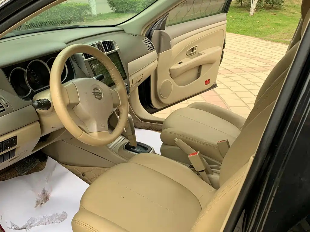 NISSAN SYLPHY 2017