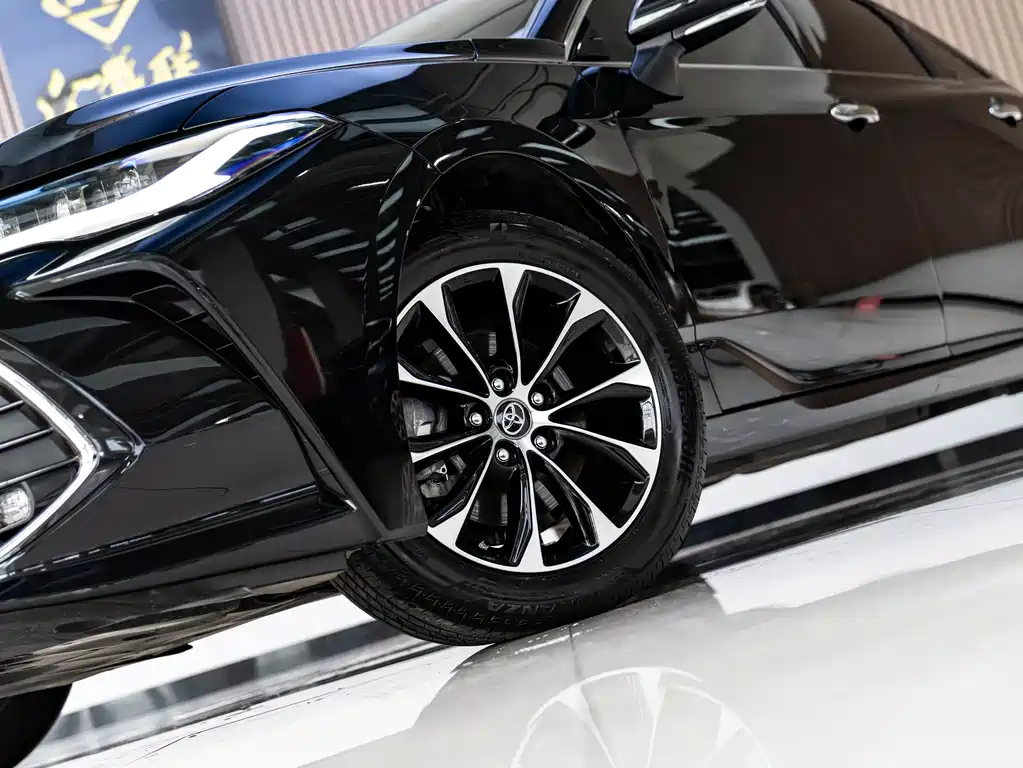TOYOTA AVALON 2023