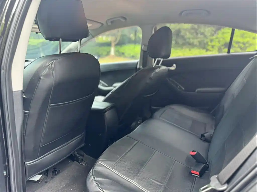 KIA K3 2015