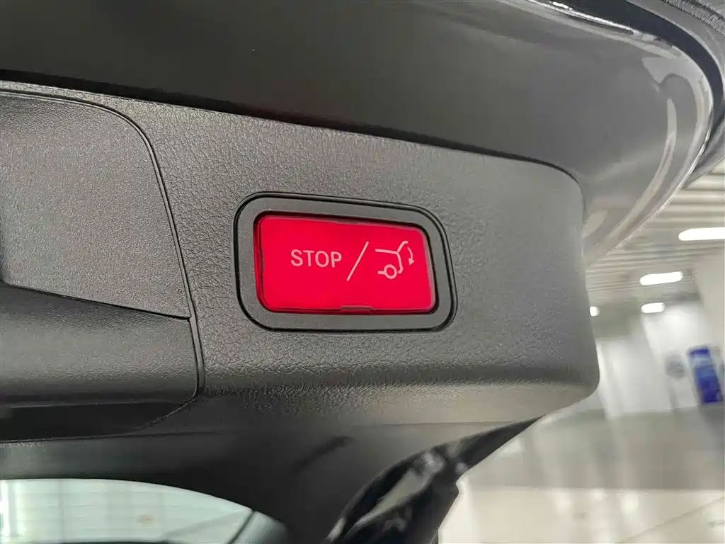 MERCEDES BENZ GLB 2021