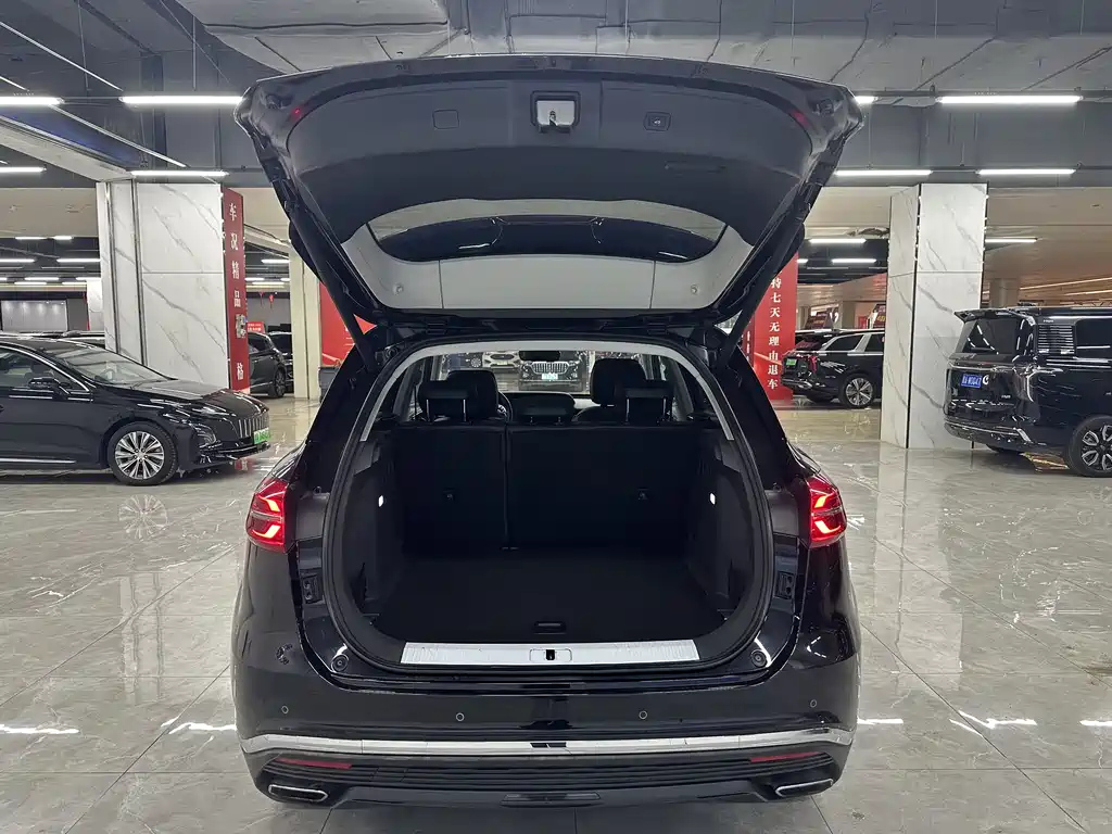 HONGQI HS5 2021