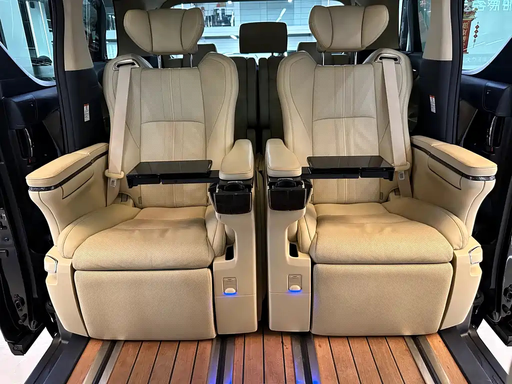 TOYOTA ALPHARD 2019