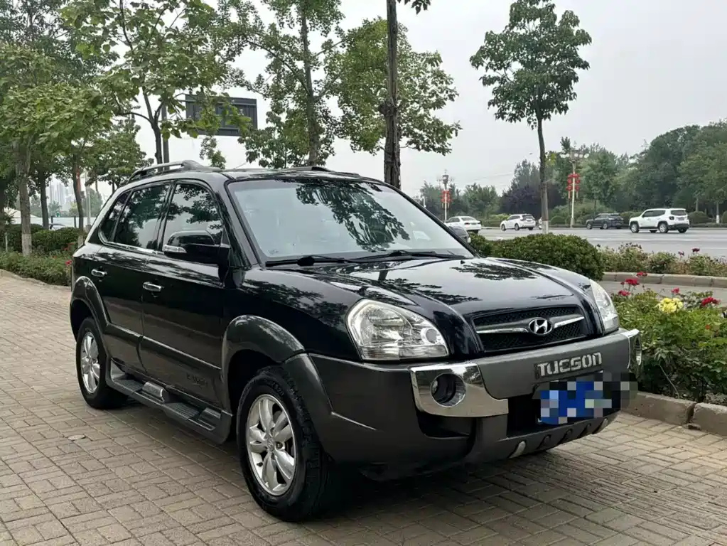 HYUNDAI TUCSON 2010