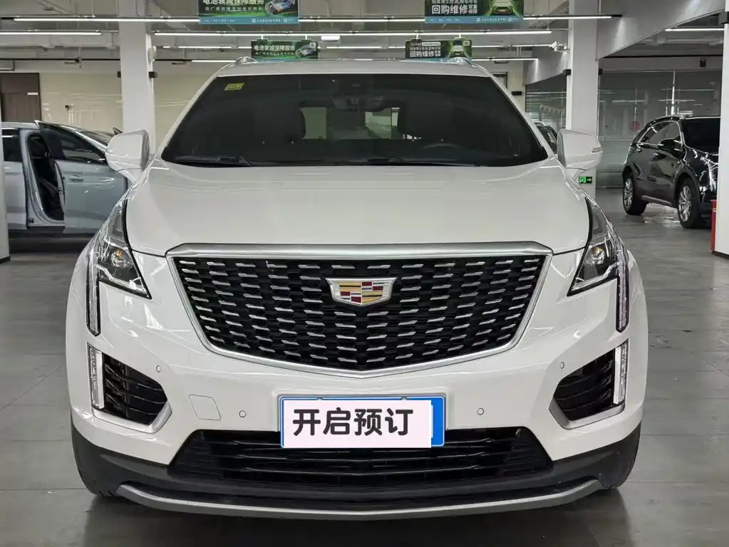 CADILLAC XT5 2021