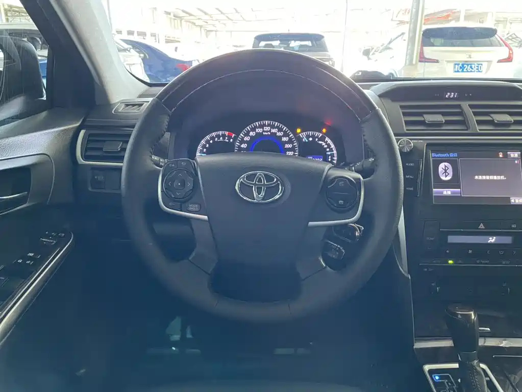 TOYOTA CAMRY 2017