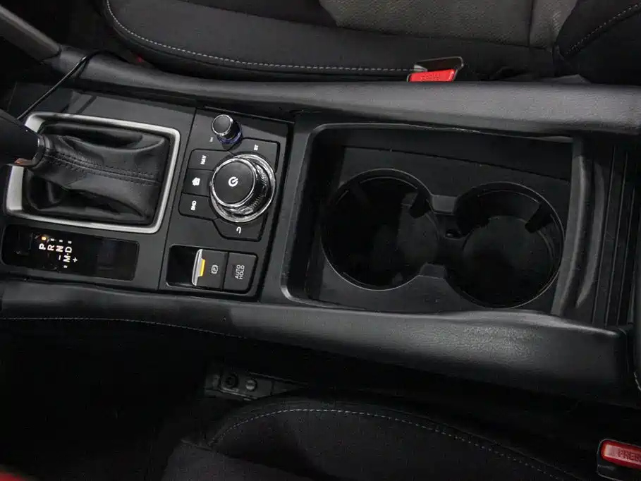 MAZDA CX-4 2016