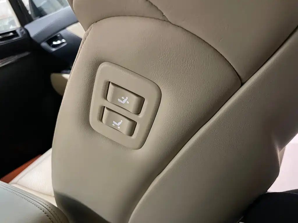 TOYOTA ALPHARD 2018
