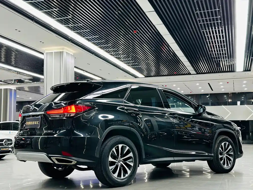LEXUS RX 2021