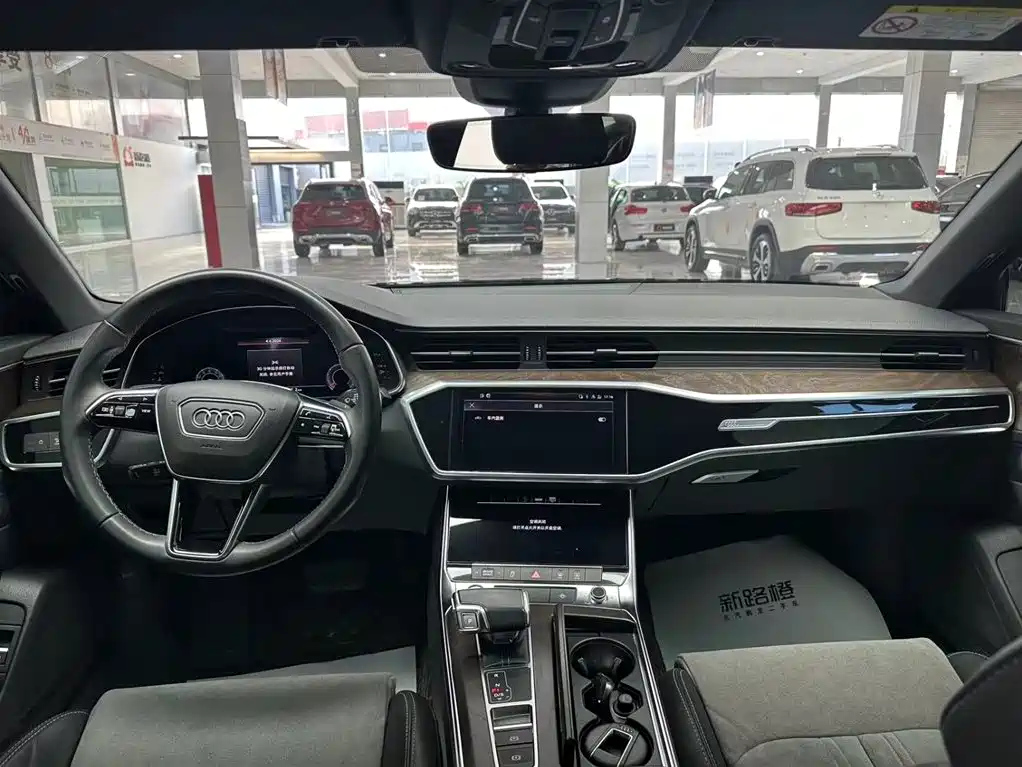 AUDI A6L 2021
