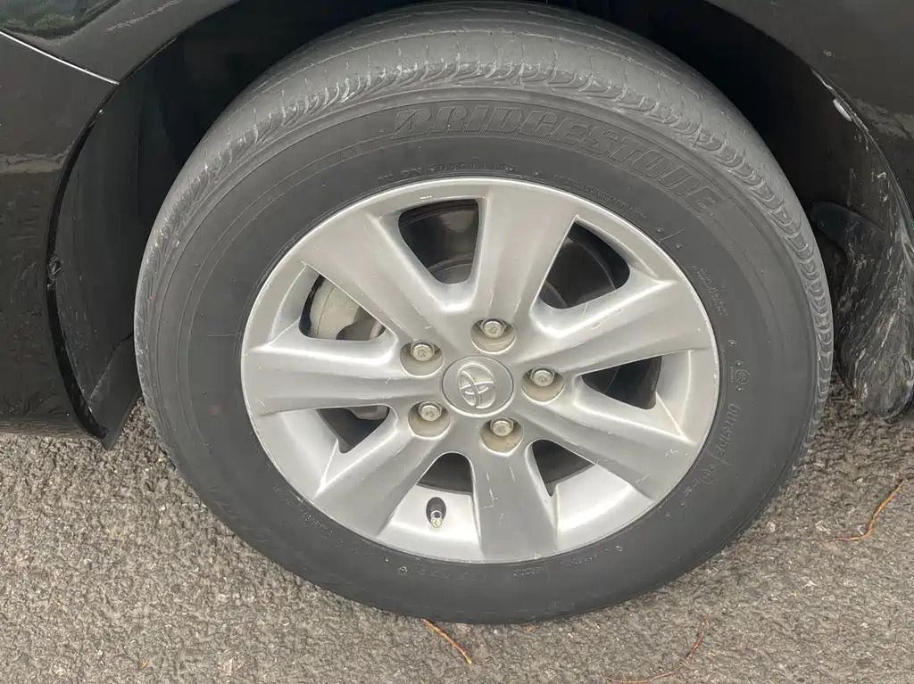 TOYOTA COROLLA 2013