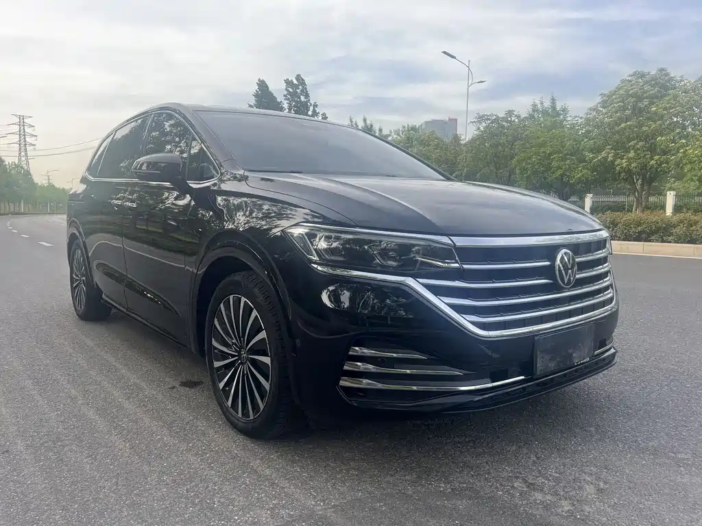 VOLKSWAGEN VILORAN 2022