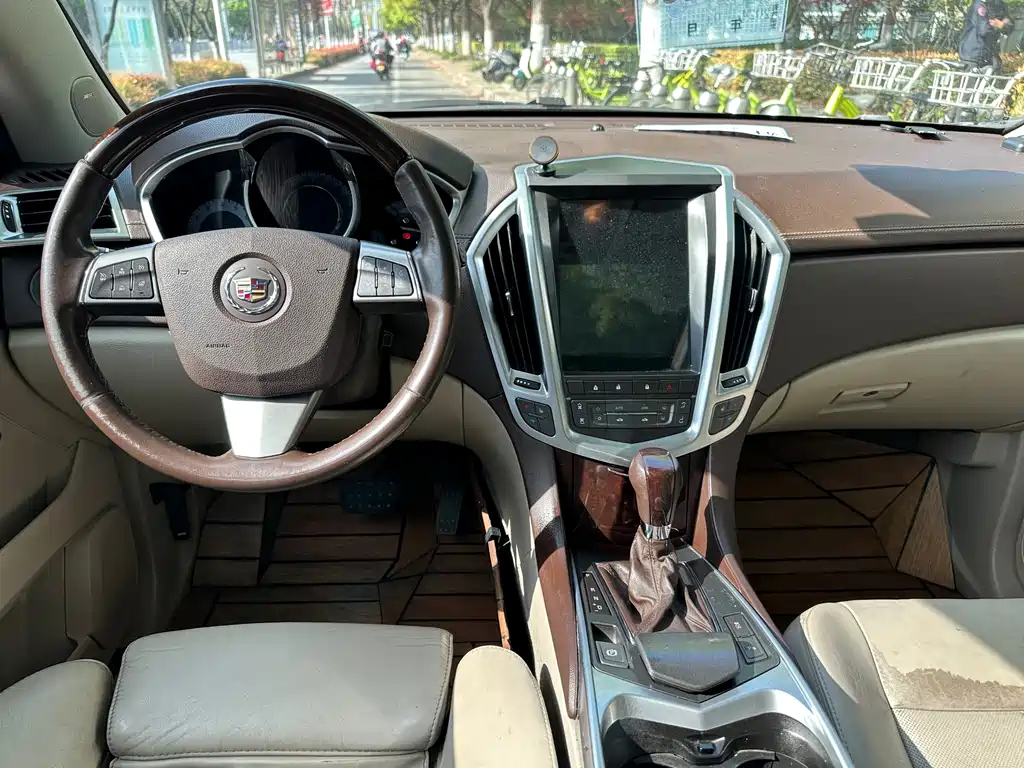 CADILLAC SRX 2012