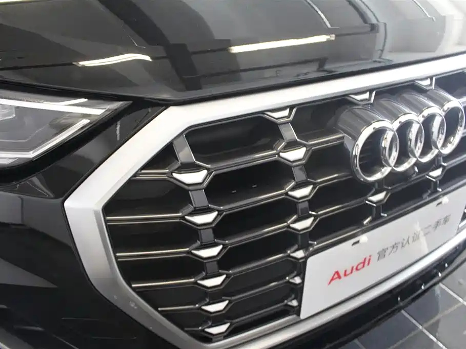 AUDI Q3 2023