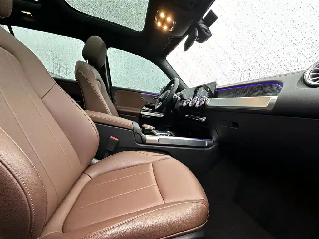 MERCEDES BENZ GLB 2022