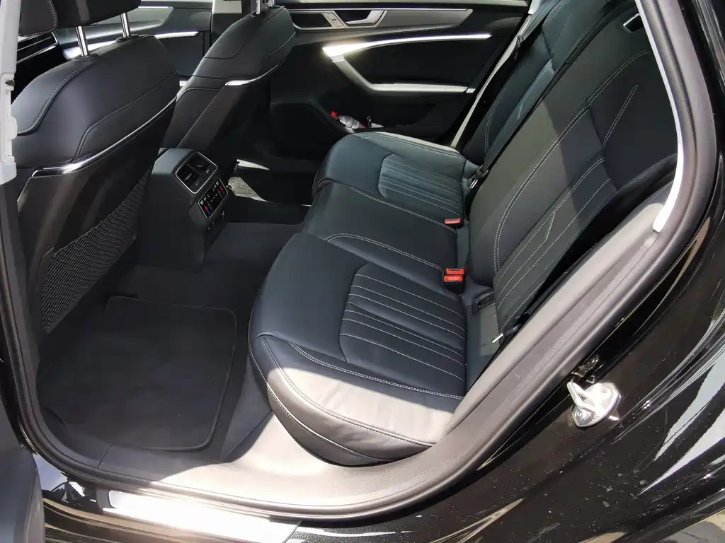 AUDI A6L 2023
