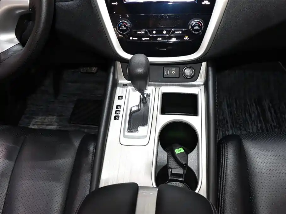 NISSAN MURANO 2022