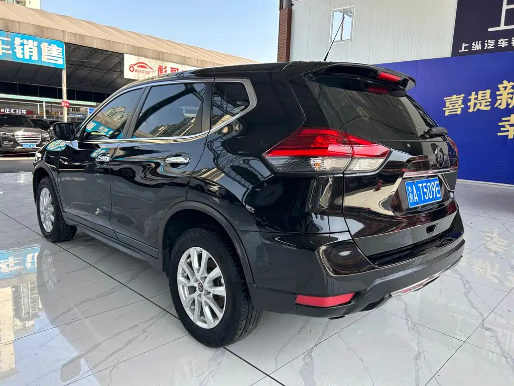 NISSAN X-TRAIL 2018