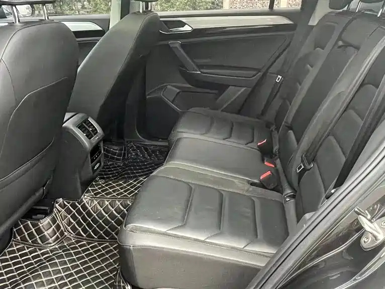 VOLKSWAGEN TAYRON 2021