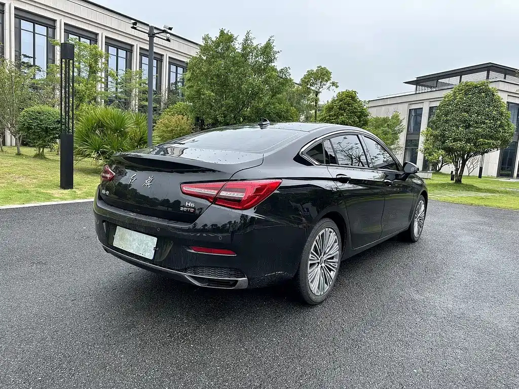 HONGQI H5 2022