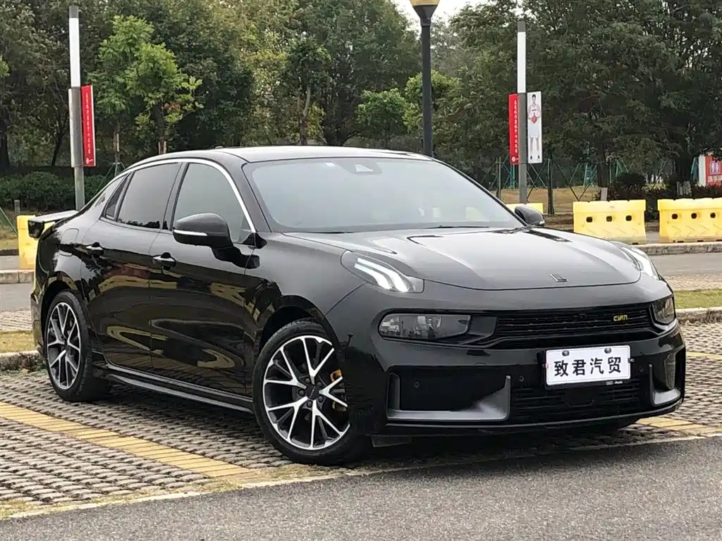 LYNK&CO 03 2021