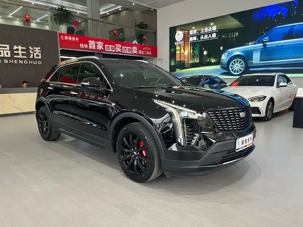 CADILLAC XT4 2021
