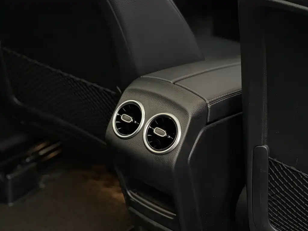MERCEDES BENZ GLB 2022