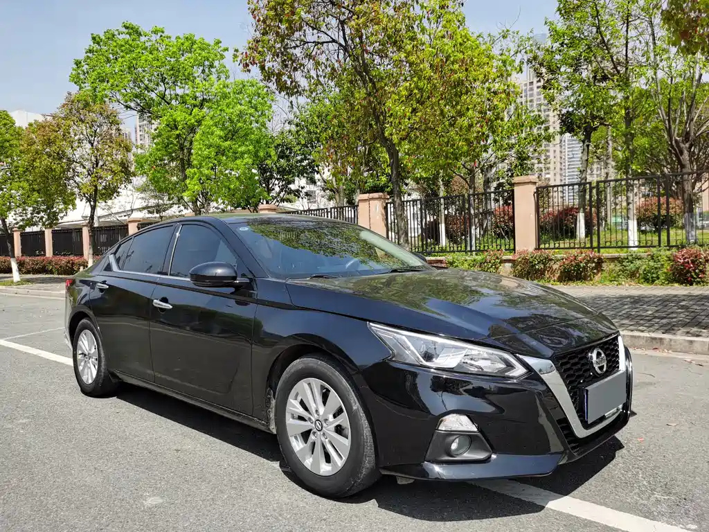 NISSAN TEANA 2021