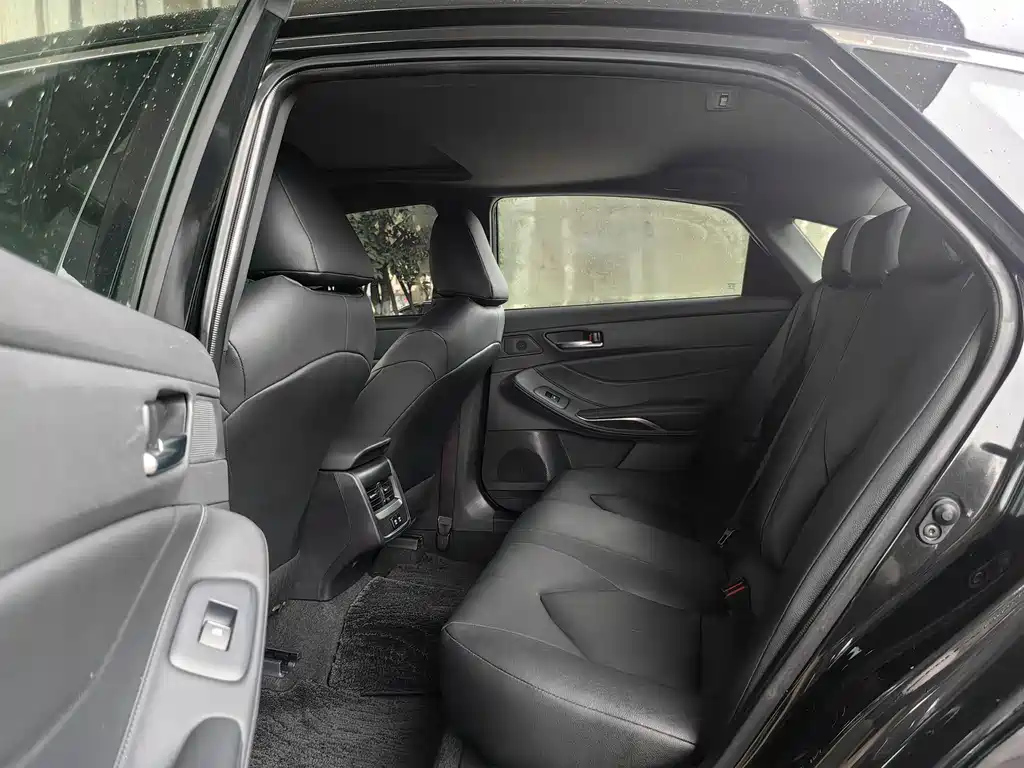 TOYOTA AVALON 2021
