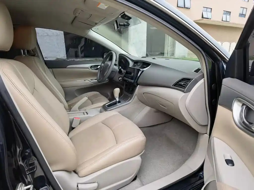 NISSAN SYLPHY 2013