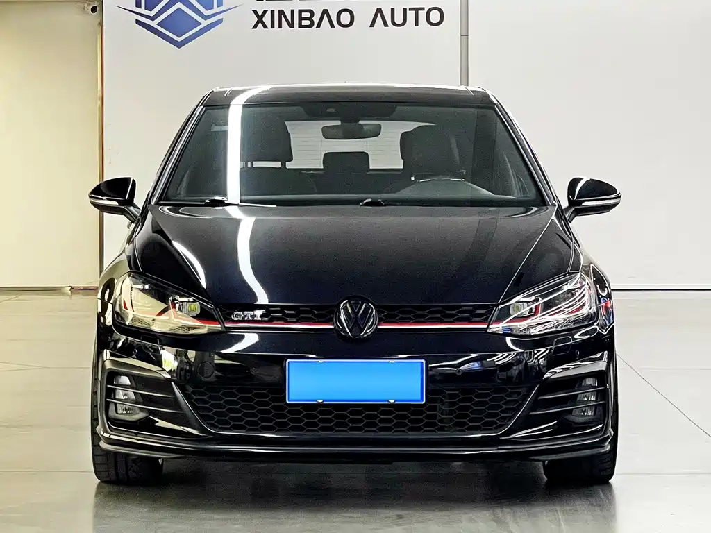 VOLKSWAGEN GOLF 2018