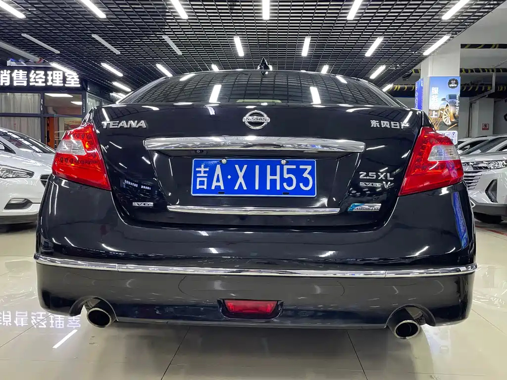 NISSAN TEANA 2009