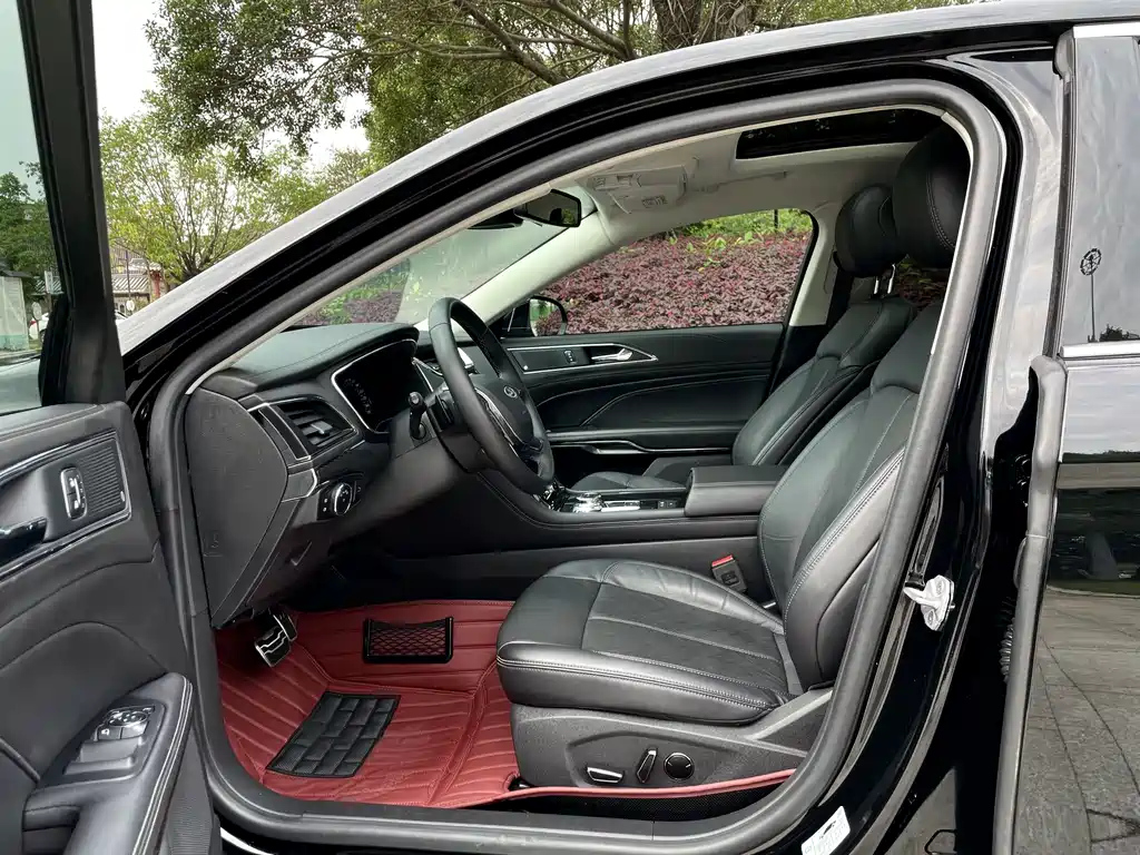 FORD TAURUS 2021