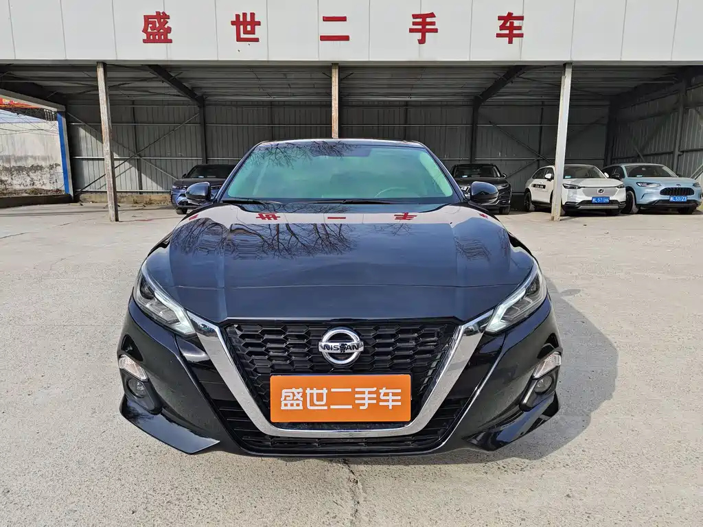 NISSAN TEANA 2022