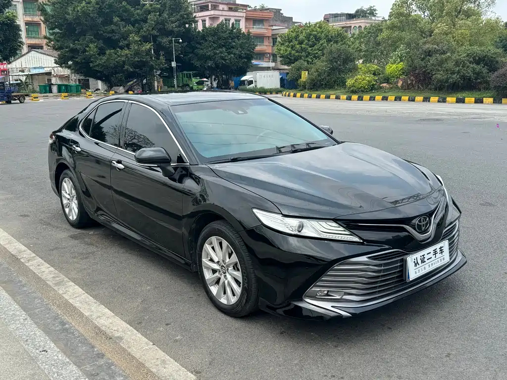 TOYOTA CAMRY 2021