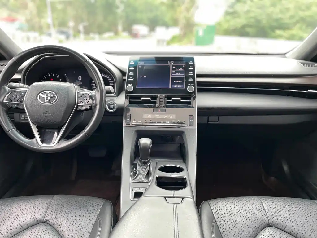 TOYOTA AVALON 2020
