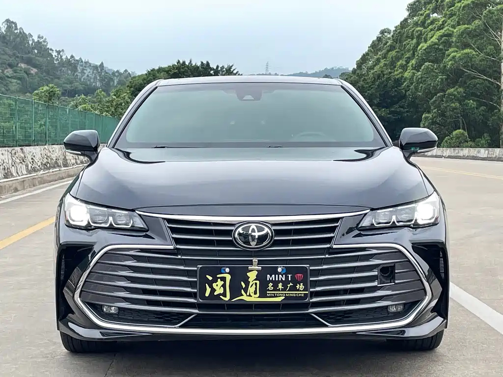 TOYOTA AVALON 2020
