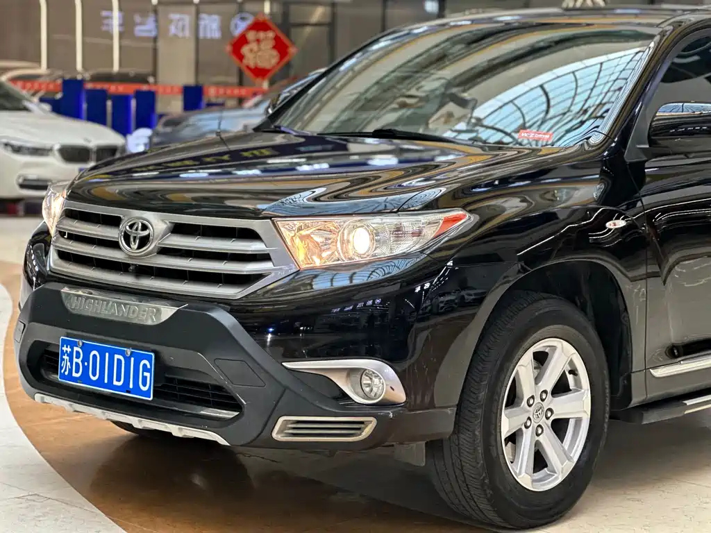 TOYOTA HIGHLANDER 2015