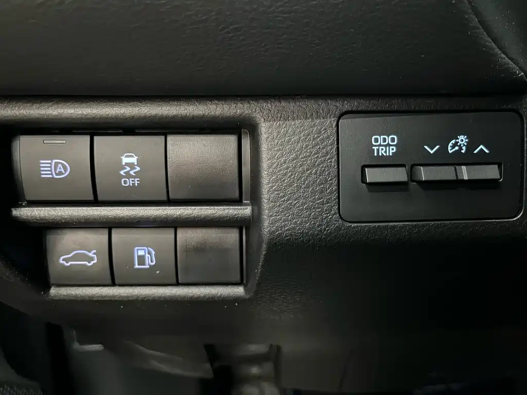 TOYOTA AVALON 2021