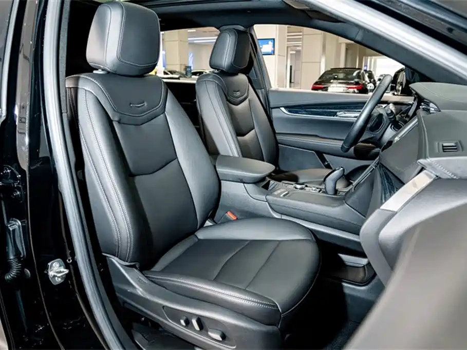 CADILLAC XT5 2023
