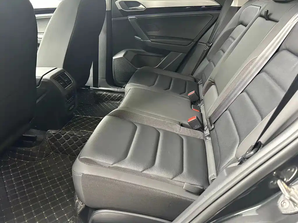 VOLKSWAGEN TAYRON 2022
